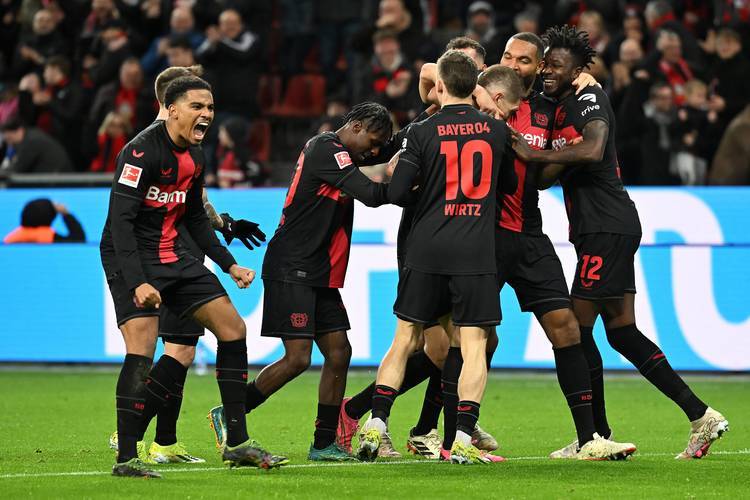 勒沃库森迎欧联关键赛，国际比赛日临场应变，信心回归，临场指挥获称赞(赫罗纳近3战马竞全败)