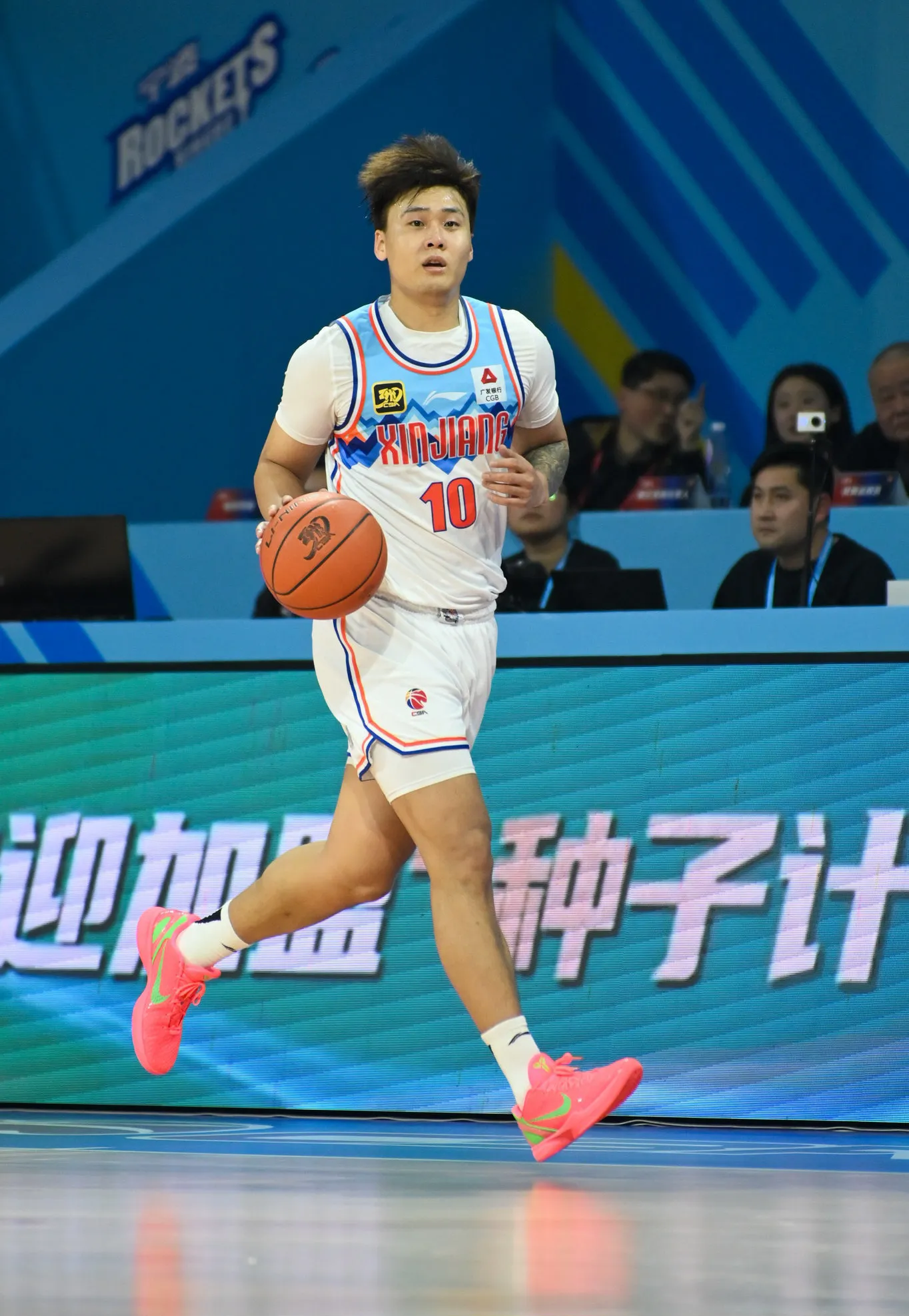 今晨山东男篮备战CBA常规赛，止住颓势细节曝光，质疑声仍在，医务组通报恢复的简单介绍